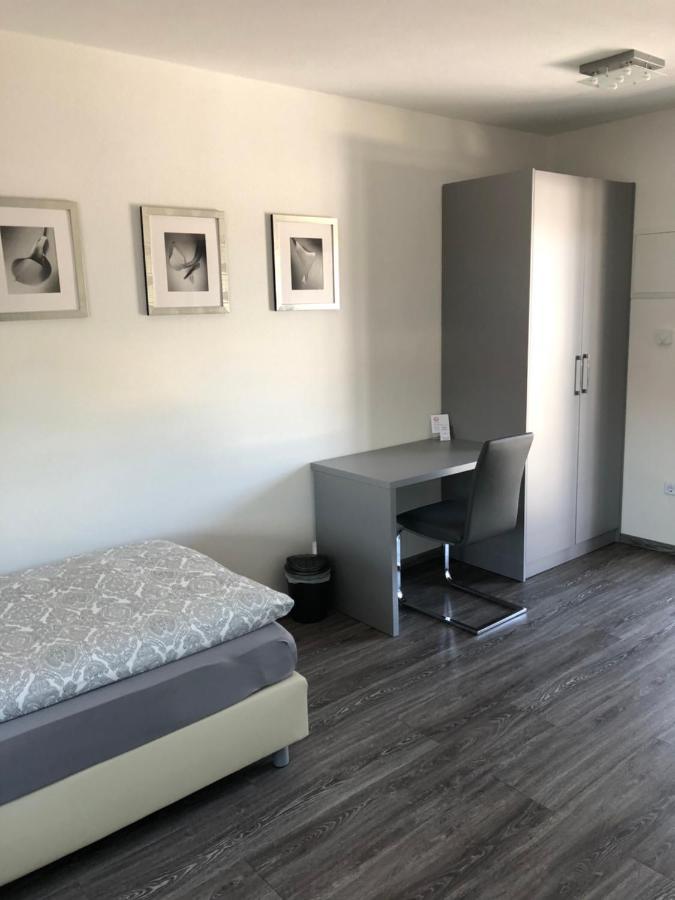 Gaestehaus Strauss Rodgau Ngoại thất bức ảnh